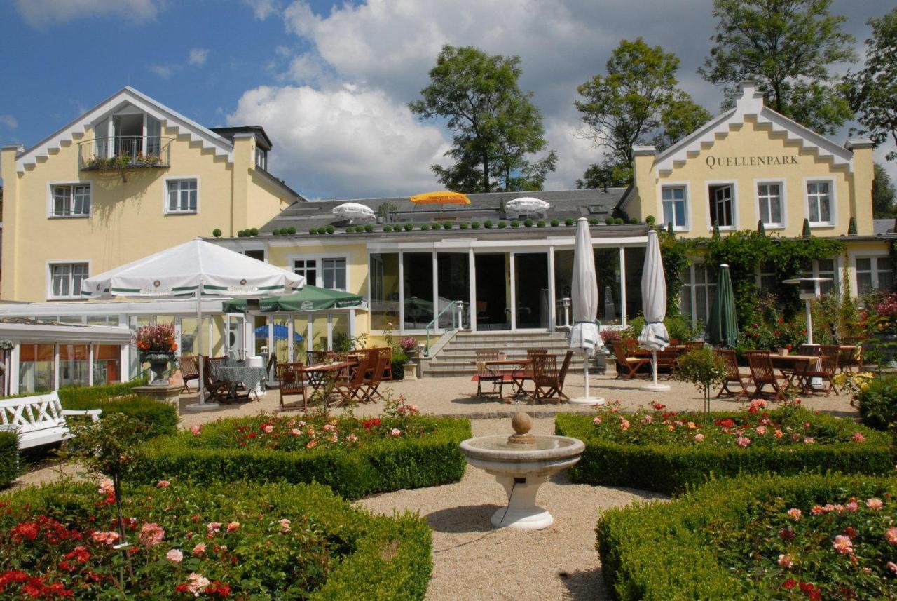 Hotel Quellenpark Bad Elster Exterior foto